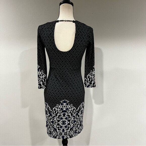 WHBM long sleeve dress with chain details on the back - Picture 6 of 12
